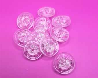 Flowery vintage clear Czech glass buttons with a raised flower design, original buttons from the 1940s, knitwear, sewing, 18 mm set of 10