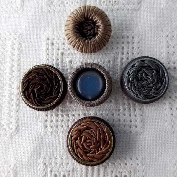 Boutons Couturier en soie beige, marron et gris boutons passementerie en soie mélangéelot de 5