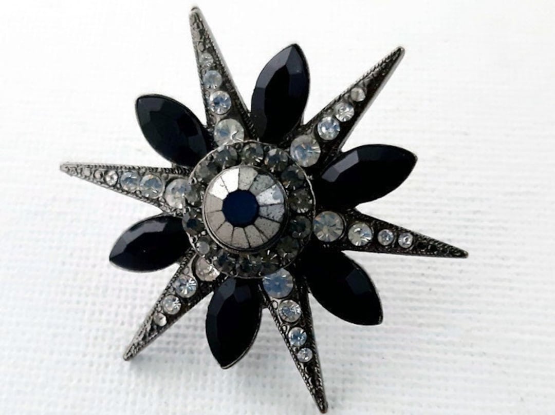Star Rhinestone and Black Brooch Pin, 6 Point Star With 6 Black Stones ...