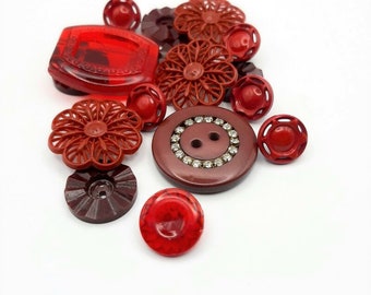 Maroon burgundy and red 16 assorted buttons in various sizes designs and materials, button crafters lot for jewlery and other projects