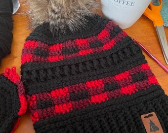 Crochet Plaid Beanie Pattern: Buffalo Plaid Winter Hat (PDF Download)