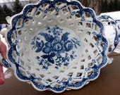 Rare Early Worcester Dr. WALL quot First Period quot - c.1770 - PINE CONE - Reticulated Basket w applied Floral Rosettes - Crescent moon mark