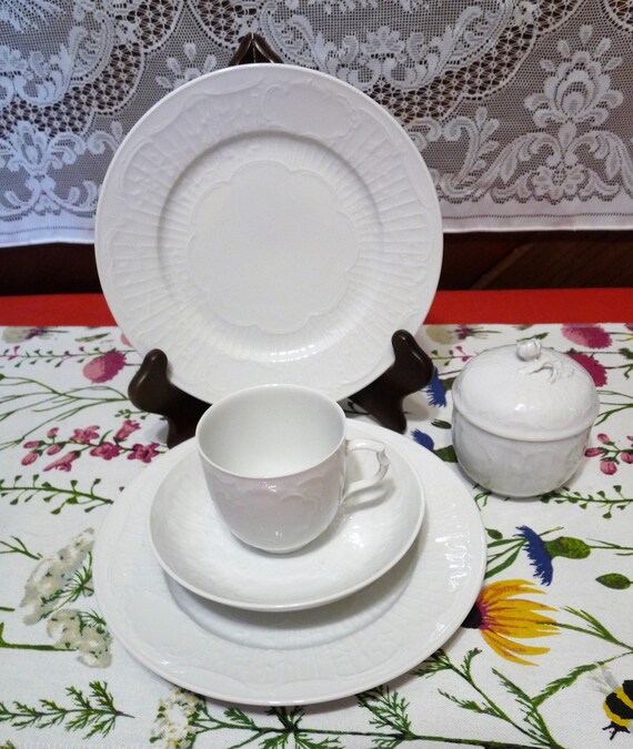 KPM ベルリン 白磁 プレート URBINO URBINO – KPM-BERLIN