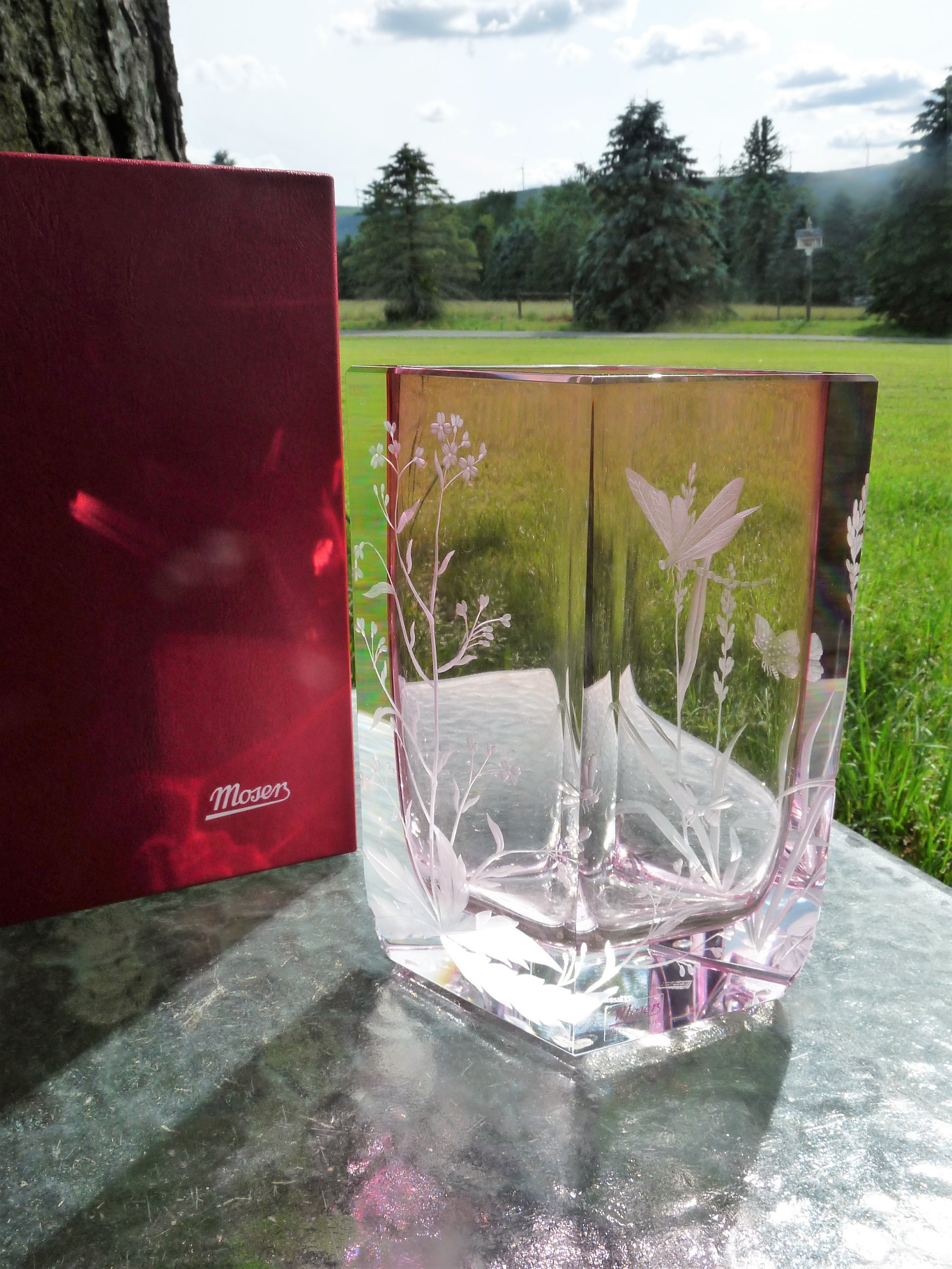 MOSER, Czech Republic - Rosalin Pink Hand-engraved & Hand-cut