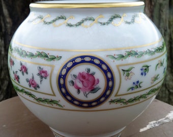 Haviland Limoges France - #1038 LOUVECIENNES Pattern FLOWER Haviland Limoges France - #1038 LOUVECIENNES Pattern FLOWER
