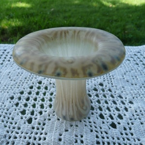 Gesigneerde glasstudio &quot;Higgins&quot; uit de jaren 1950 - KLEINE VAAS MET DROP-OUT van gesmolten glas in beige/bruin, mooie paddenstoelkleuring door Michael & Frances Higgins