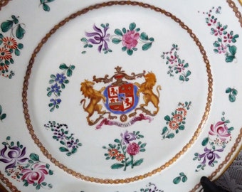 French Edme SAMSON Porcelaine de Paris, France - Hand-Painted 10.25&quot; CABINET PLATE decorated w/ Heraldic Armorial Crest Shield & Flowers
