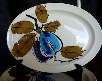 Island Worcester &quot;Forbidden Fruit&quot; designed  by Vera Neumann - ONE -  15&quot; Large OVAL Serving Platter - Made in Jamaica