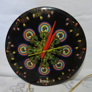 1960&#39;s Vintage  American Pop Artist PETER MAX  Victorian (Ladies) Women in Pattern - Enameled Metal electric Wall Clock for General Electric