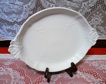KPM Berlin, Germany - NEUZIERAT White pattern - 12.5" Oval Platter by Friedrich Elias Meyer w/ Ornate Handles