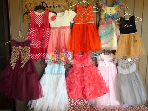 Lot 10 - Young Girls Sizes 4 / 5 / 6 Assorted Nam… - image 1
