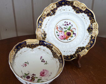 Hicks, Meigh & Johnson, Staffordshire - c.1835 - CHOICE - #812 Luncheon Cabinet Plate OR Waste Bowl w/ assorted Hand-Painted Flowers / Gold