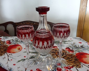 Decantador Waterford firmado - Cristal tallado descontinuado - Diseño "Clarendon Ruby" - con tapón y par de corchetes para vino
