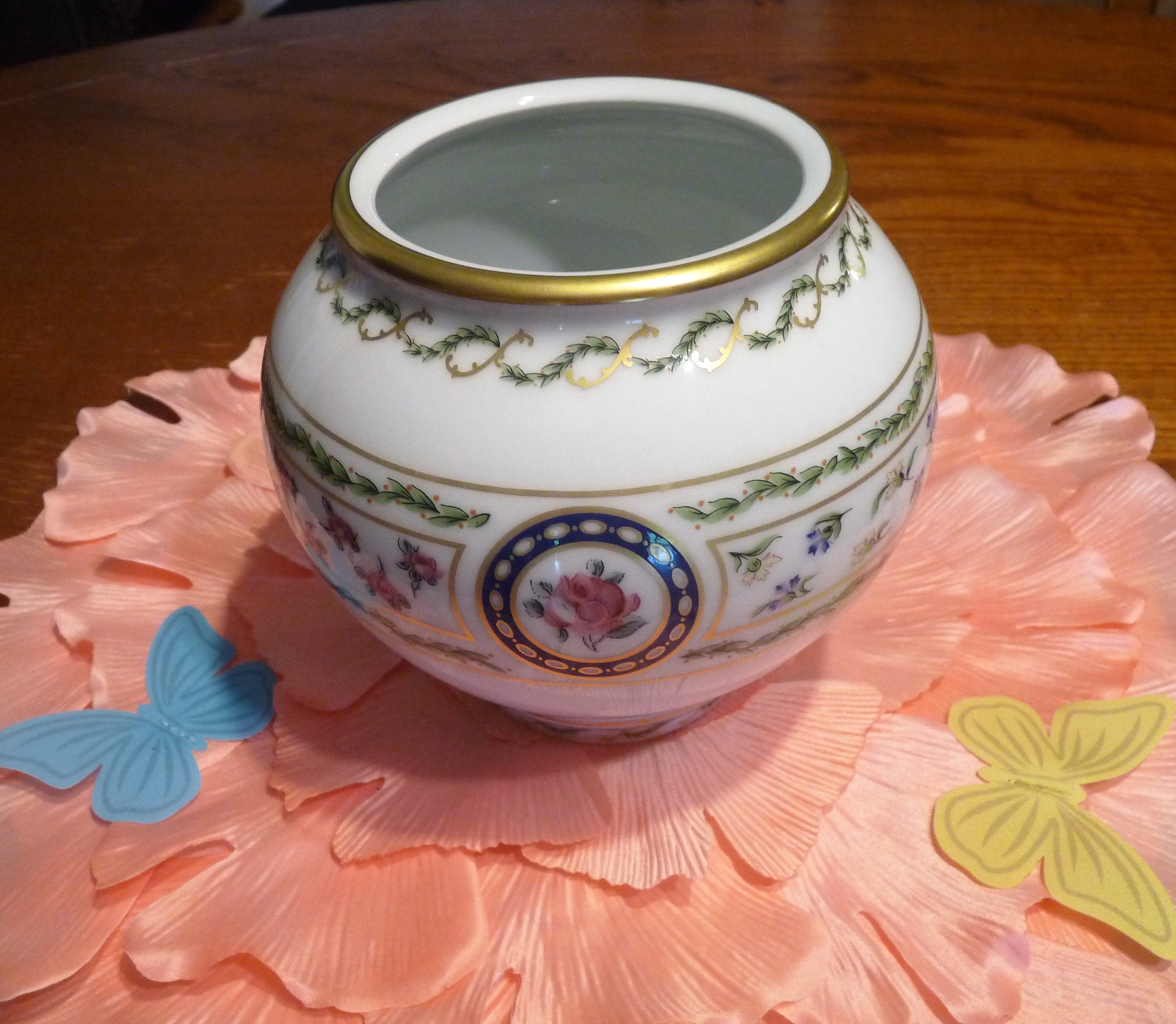 Haviland Limoges France - #1038 LOUVECIENNES Pattern FLOWER Haviland Limoges France - #1038 LOUVECIENNES Pattern FLOWER