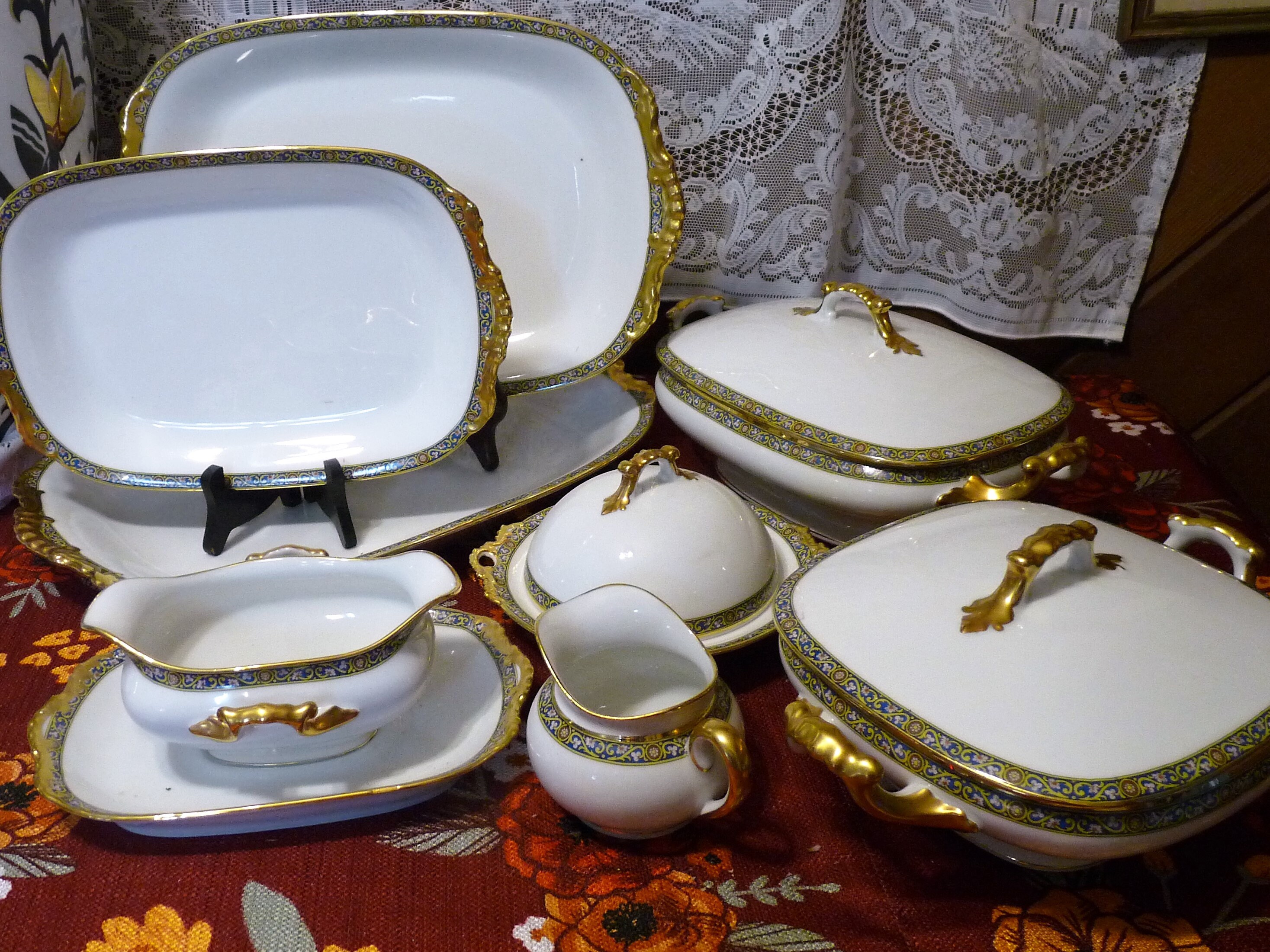 Vignaud Limoges France Vig6 SERVING ACCESSORY LOT Covered Vignaud Limoges France Vig6 SERVING ACCESSORY LOT Covered