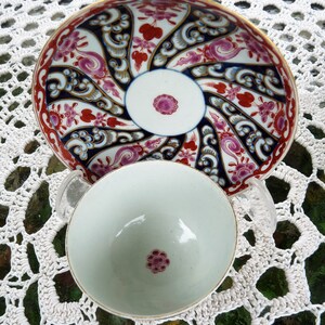 Early Worcester First Period DR WALL - seal marked, c.1768  Hand-Painted &quot;Queen Charlotte&quot; Soft Paste DISPLAY Tea Bowl Cup And Saucer Set