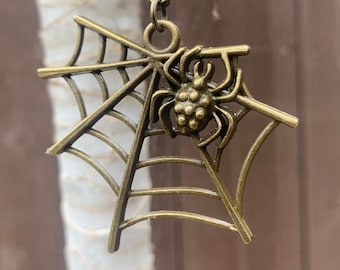 Antique Bronze Itsy Bitsy Spider Net Web Pendant Charm Necklace - Bronze Colored Boho Halloween Jewelry - I1290