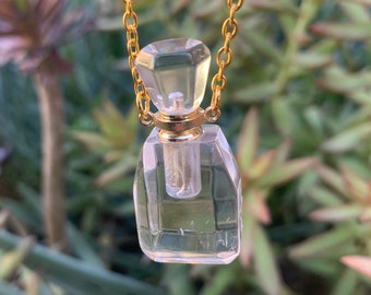 Clear Quartz Crystal Essential Oil Perfume Bottle Pendant Necklace - Boho Crystal Jewelry - Gift For Her - I1258