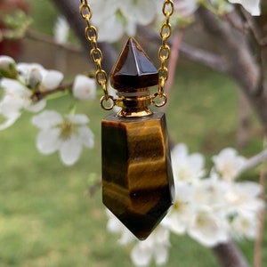 Tiger's Eye Essential Oil Perfume Bottle Pendant Necklace - Tiger Eye Crystal Point Perfume Bottle - Crystal Jewelry - Gift For Her - I1229