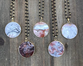 Gold Plated Mexican Lace Agate Round Coin Pendant- Round Agate Slice Pendant Necklace - Crystal Gemstone Boho Jewelry - I1206