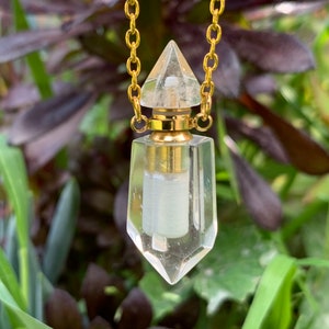 Bergkristal etherische olie parfumflesje hanger ketting - bergkristal parfumflesje - Boho kristallen sieraden - I1227