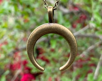Antique Bronze Crescent Moon Pendant Charm Necklace - Symbolic Necklace - Bronze Colored Boho Jewelry