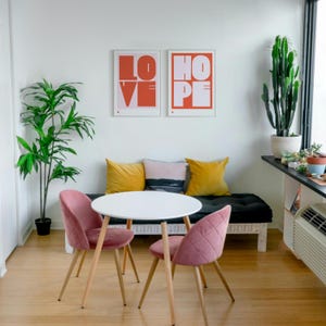 Love & Hope Wall Art Bundle, typografische Wandkunst Drucke, Liebeskunstwerk, Küchen Wand Kunstdrucke, rosa Wandkunst, Wortkunstdruck, motivierend