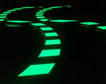 buugeng S staff.Phosphorescent Shine in the dark.flow toy.round edges.By snakejuggling