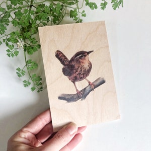Zaunkönig Hölzerne Postkarte, niedliche Vogelkunst, britische Gartenvögel, Druck auf Holz, Vogelliebhabergeschenk, natürliches Dekor