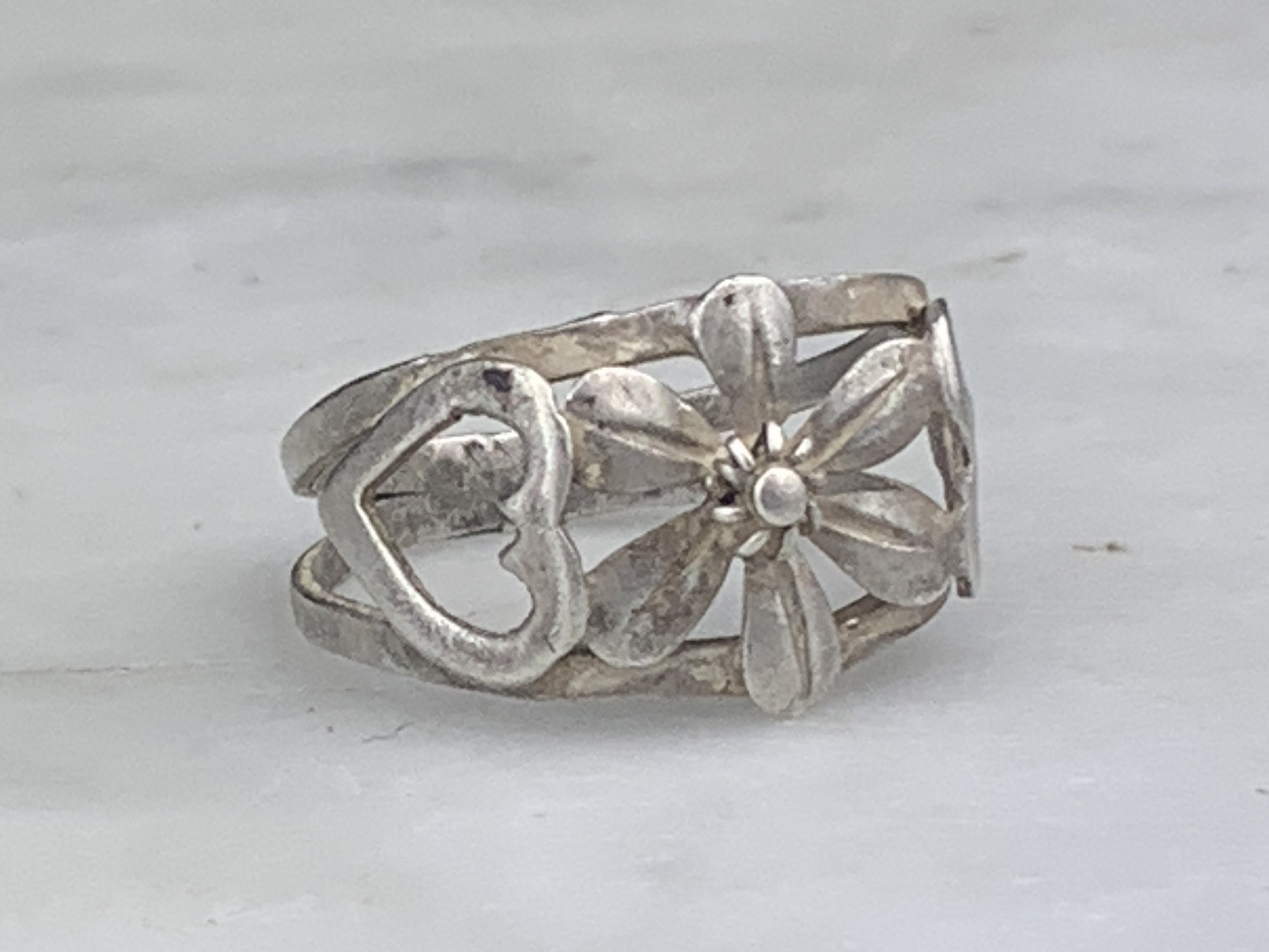 アクセサリー Vintage Mexican Jewelry sunflower taxco Large Vintage Taxco Sunflower Sterling Concho Pendant / Pin