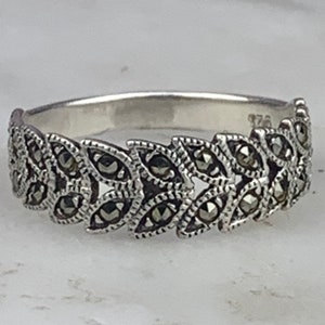 Vintage Sterling Silver Art Deco Marcasite Leaf Floral Size 6.25 Band Ring