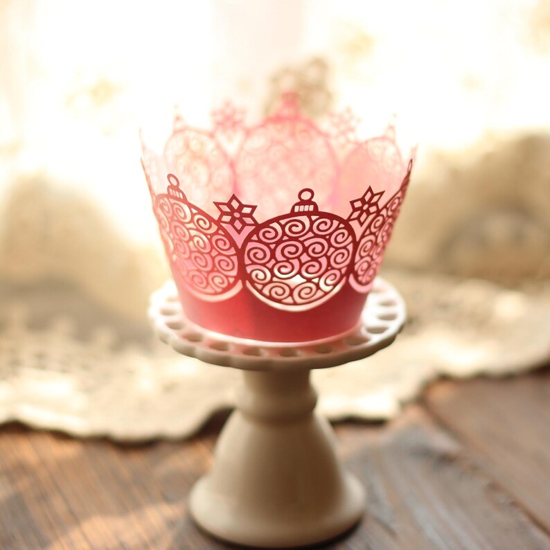 Crystal Ball Cupcake Wrapper Royal Ornament Wrapper Star Shape Laser Holder Wedding Cupcake