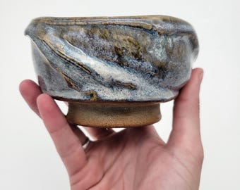 Handmade Ceramic Small Bowls: Pottery Wheel Design
