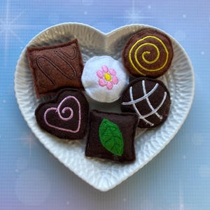 Felt Valentine Chocolates,  handmade play candy, pretend play, pretend food, felt food, play food, pre-kindergarten, quiet play