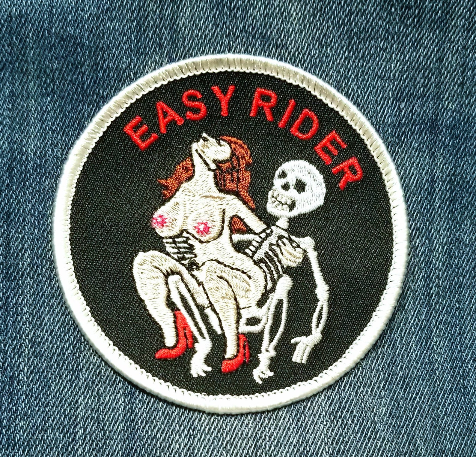 Easy patches. Нашивка мотоцикл. вышивки байкерской тематики. patch racer. vintage patches.