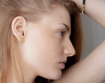 Delicate Round Organic Gold Studs Earrings