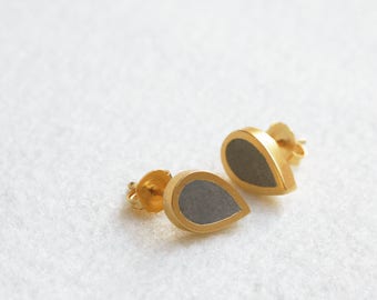 Gold Teardrop Earrings, Tiny Gold earrings, Earrings under 100, minimalist gold posts, geometric gold earrings, modern Stud Earrings