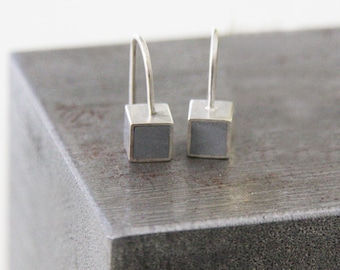 Silver cube dangle Earrings, Geometric Concrete Earrings, Concrete Jewelry, Minimalist Silver Earrings