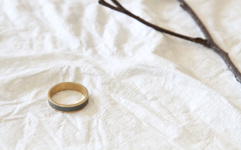 Solid Gold wedding band, wedding ring, unisex ring, concrete band, Minimalist 14K gold Ring, Contemporary ring image 4