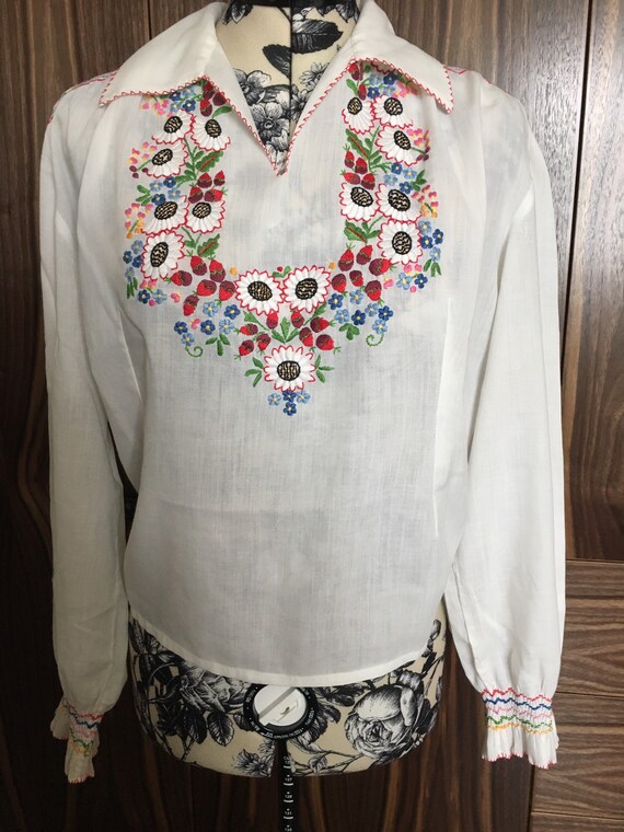 Vintage 1970s Hungarian Blouse , Polycotton , Embr