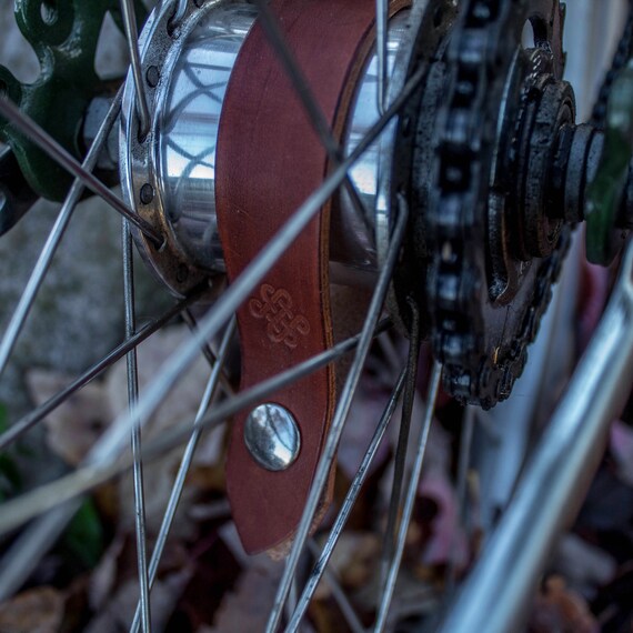 hub of bike wheel