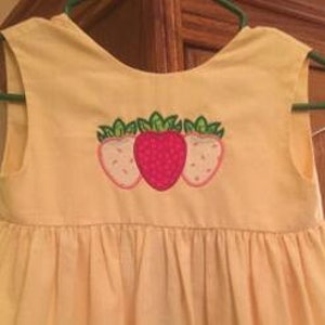 Strawberries applique  design embroidery - Easter Summer Spring embroidery design - machine embroidery - Birthday party embroidery.