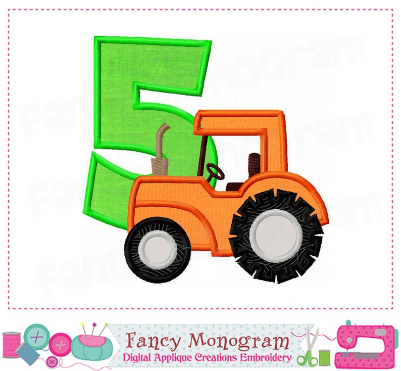 K&ouml;nnte beinhalten: Gr&uuml;ne Zahl f&uuml;nf mit einem orangefarbenen Traktor davor. Der Traktor hat ein schwarzes Lenkrad, schwarze Reifen und eine graue Felge. Der Traktor hat einen schwarzen Auspuff.