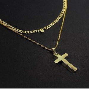 Collar de cruz de hombre personalizado de oro, joyas cruzadas de oro multibra. Collar inicial custom men gold, regalo cruzado en capas, brother.boyfriend