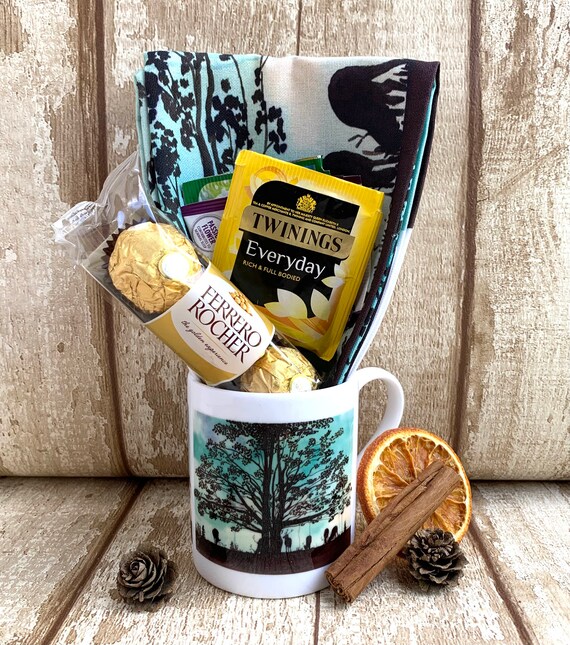 Christmas Gift Set Mug and Tea Towel - choice of designs stag, deer, highland cattle, alpacas, cow, elephant, llama, countryside, art gift
