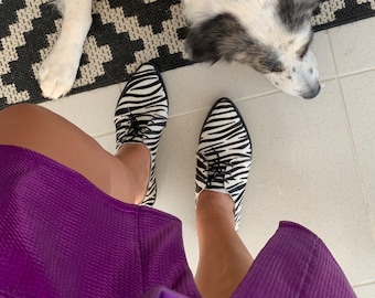Black and white pointed oxford with zebra print, derby flats shoes for woman