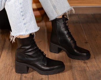 Black Leather Combat Boots, Lace-Up Military Style Ankle Boots, Genuine Leather Fall Winter Footwear with rubber heel Leather boots Thalai