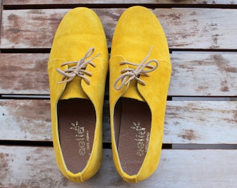 Oxford Woman Shoes Yello Suede