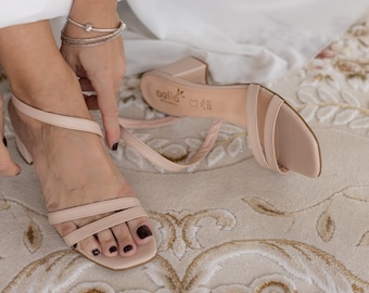 Bridal NUDE Medium Heel Thin Straps Sandals in vegan soft texleather, aelia medium heels sandalen blockabsatz beige nude sandals