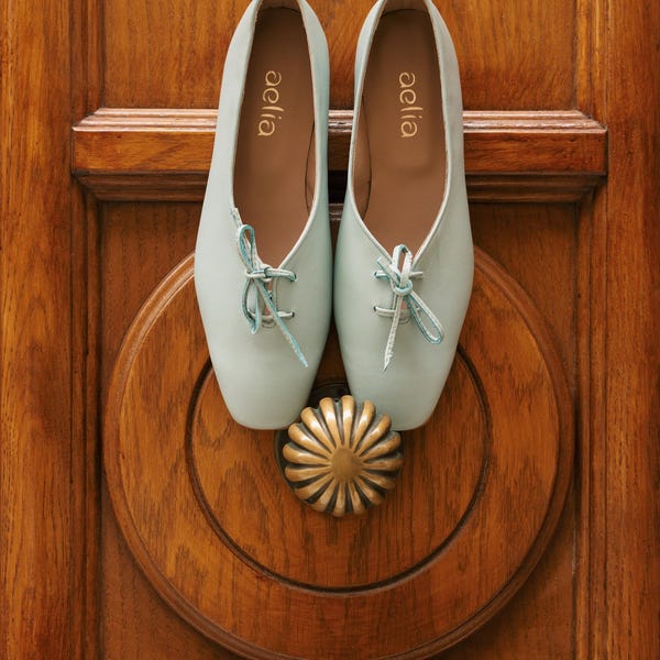 Bailarinas de piel azul claro / Zapatos griegos hechos a mano / Bailarinas de piel suave con cordones / Zapatos minimalistas y elegantes para el día a día / Aelia